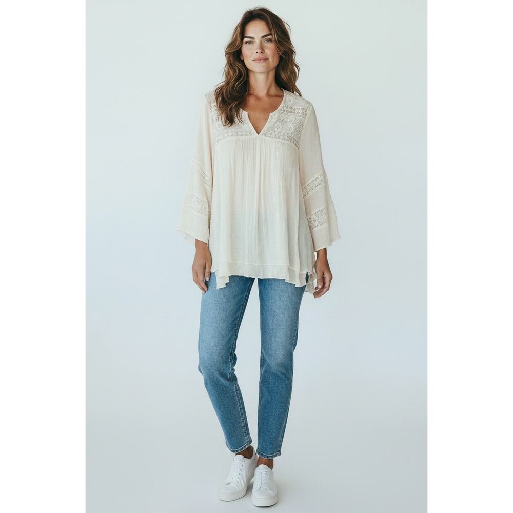 Studio JPR Sz L Bohemian crochet lace long sleeve flowy silhouette top | GUC